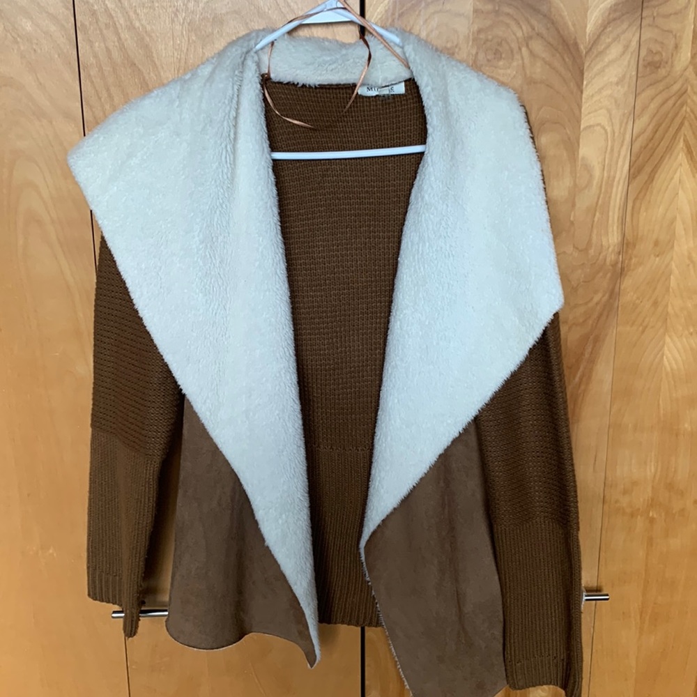 NWOT size M/L Brown cardigan sweater